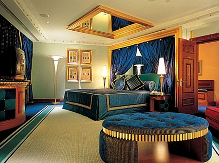 В номере 7-звездочного отеля Burj al Arab